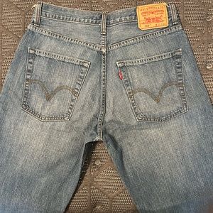 Levi’s 569 Jeans